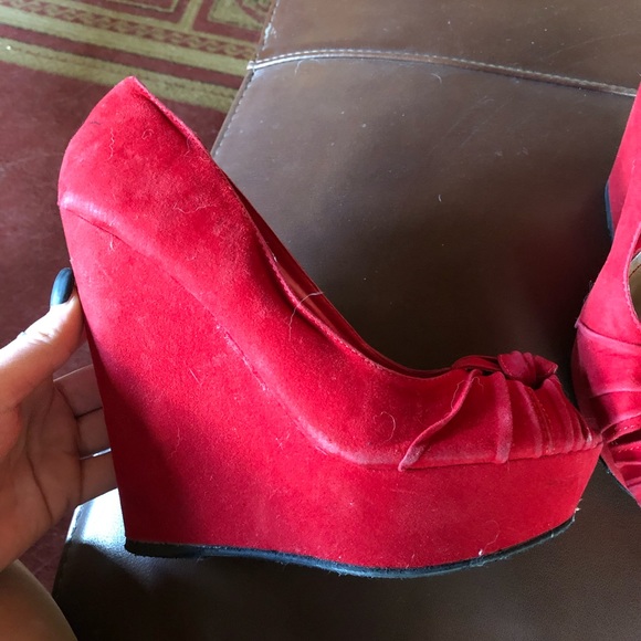 heels - Picture 2 of 2